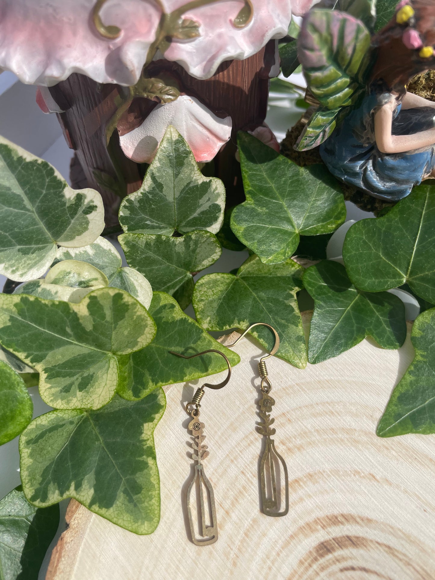 Flower Vase Huggie Earrings